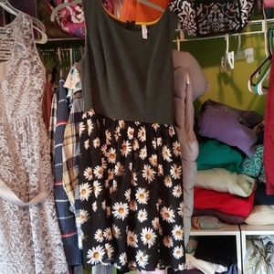 Daisy dress